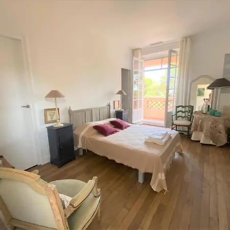 Des Orangers Villa *